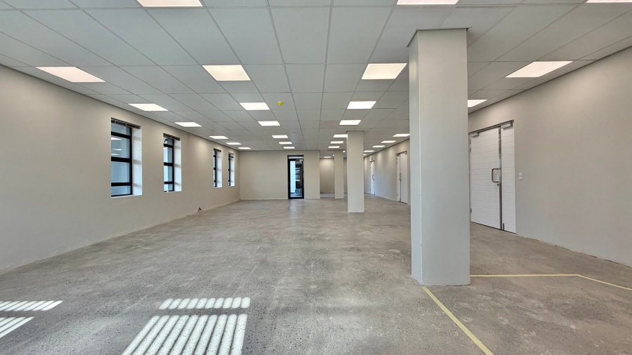 To Let Commercial Property for Rent in Paardevlei Western Cape